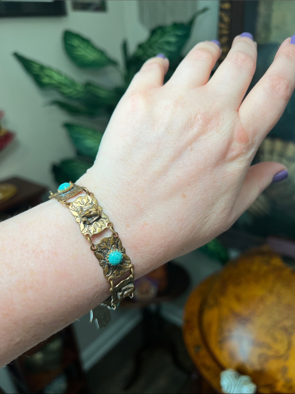 Vintage Czech Turquoise Blue Glass Egyptian Revival Etruscan Gold Panel Bracelet - Picture 8 of 12